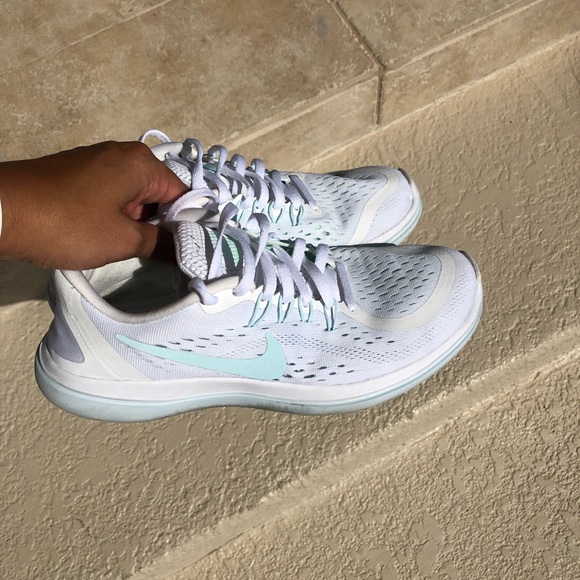 Sold‼️Women’s Nike Flex Run👟🏃🏾‍♀️ - Picture 1 of 7